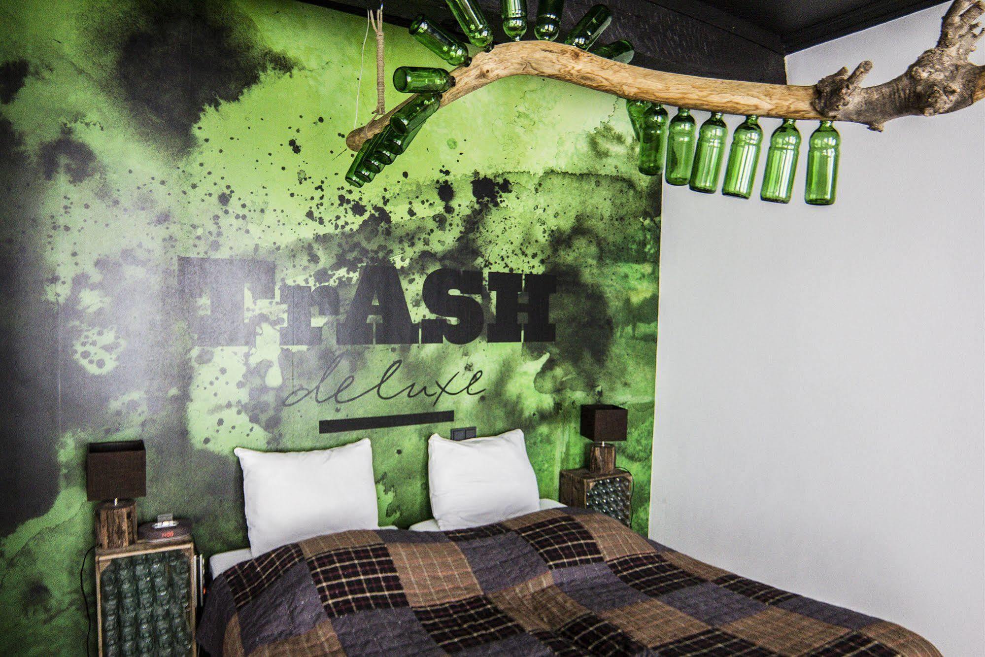 Hotel Trash Deluxe Maastricht Exterior photo